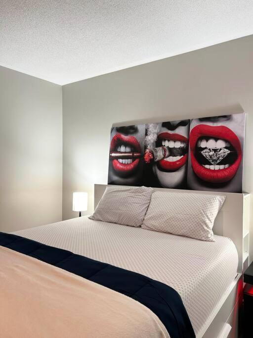 Room In Oshawa, 24/7 Security, Free Parking Eksteriør billede